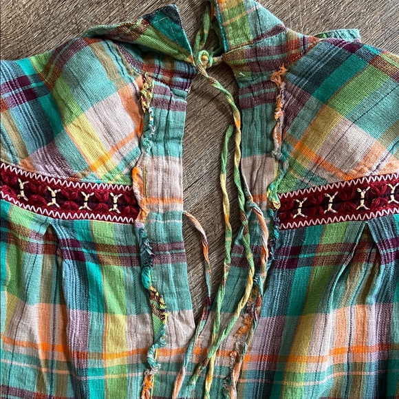 Free People Colorful Plaid Button-Down Shirt Excellent Condition - Picture 7 of 8